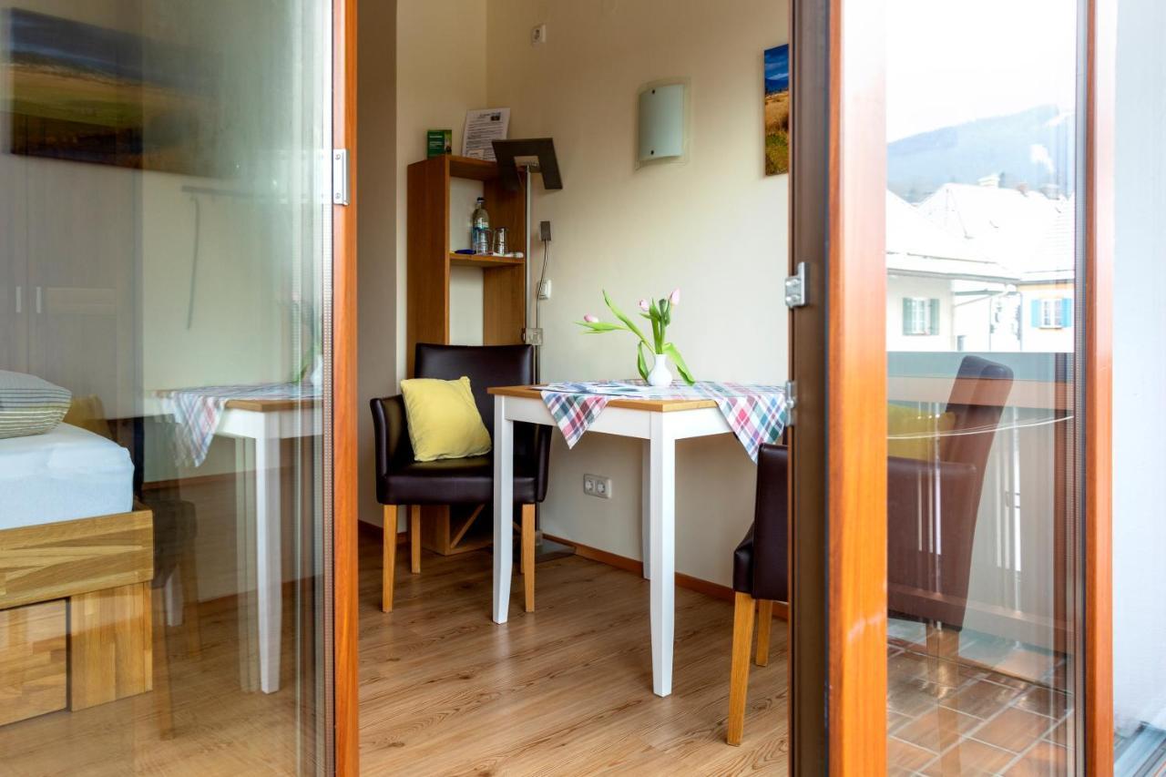 Kurbad Und Landhaus Siass บัดโคลกรุบ ภายนอก รูปภาพ